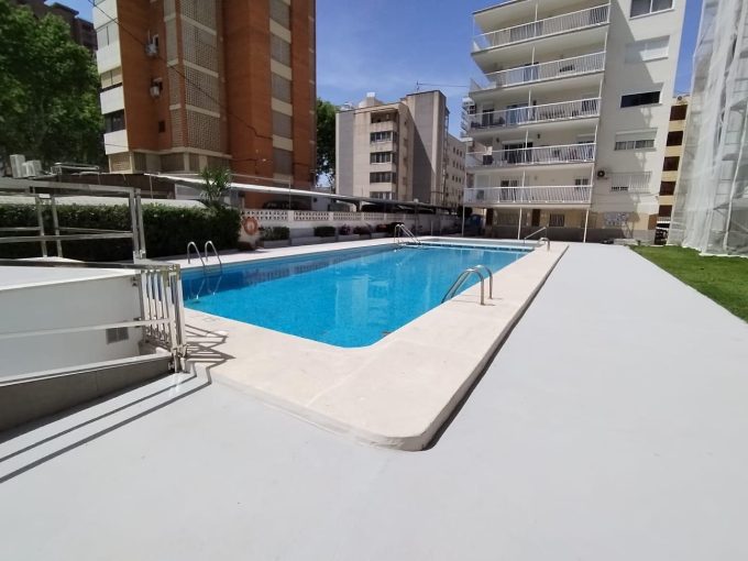 Apartamento de 1 dorm. cerca de la playa de Levante zona Plaza triangular centro – 