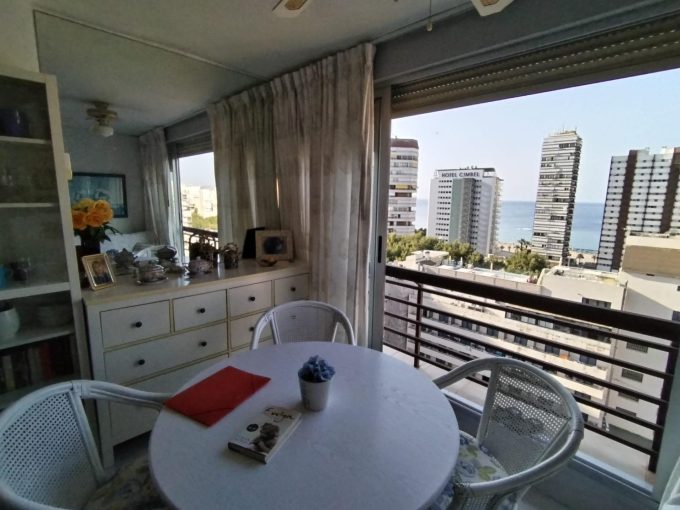 Estudio en zona de Levante-Centro – Plaza triangular en buen estado